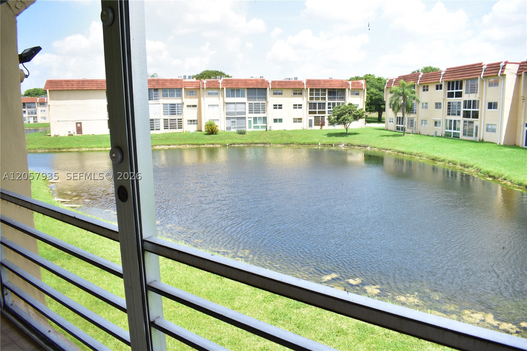 SUNRISE LAKES 82 CONDO - Residential