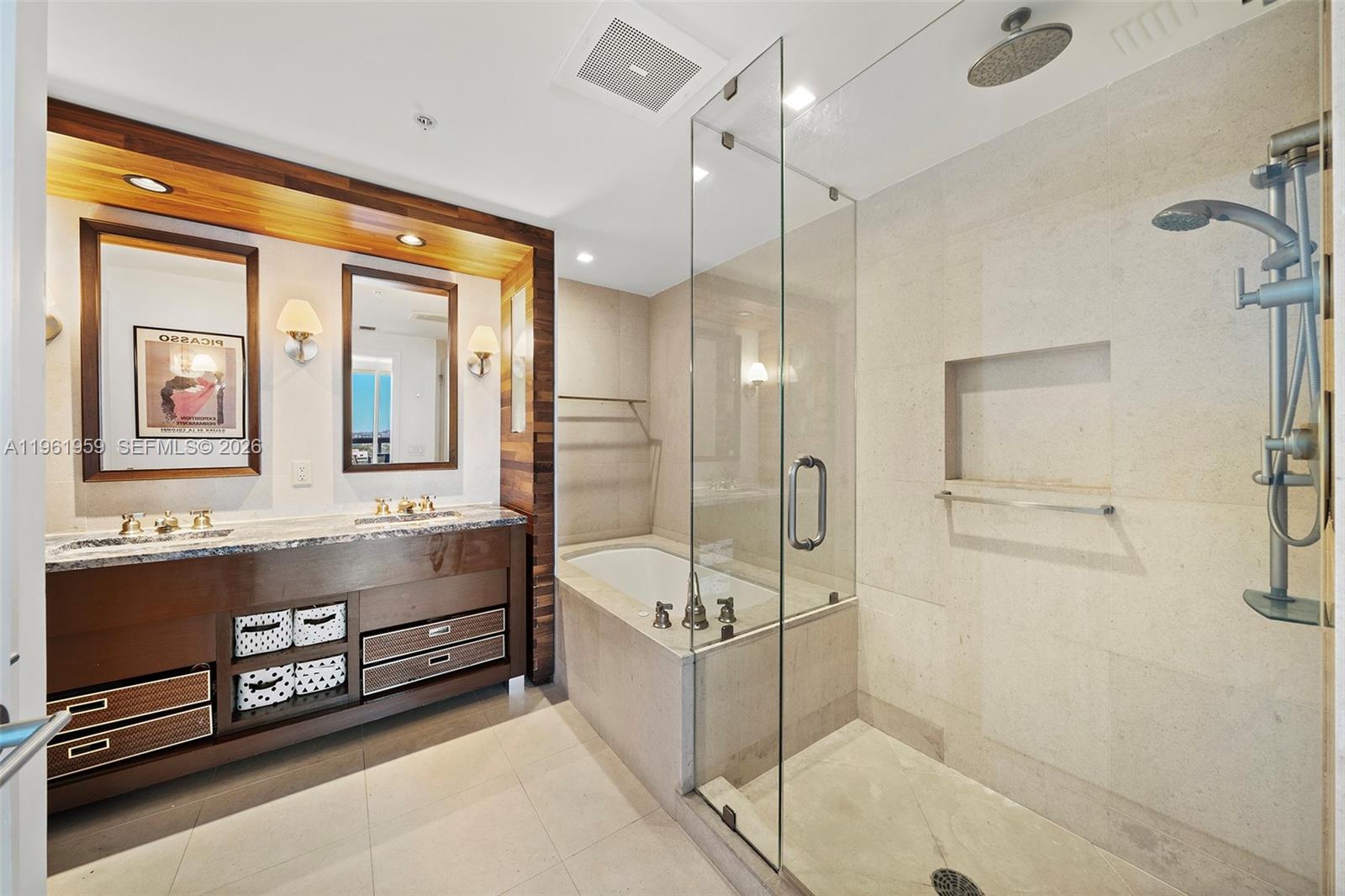 NORTH CARILLON BEACH COND - Residential