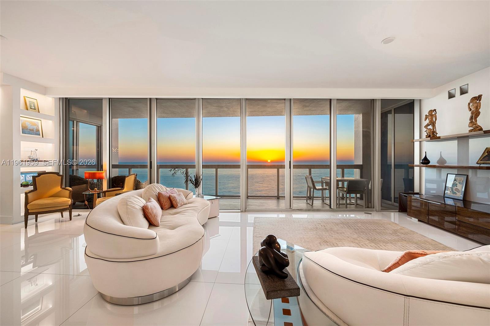 NORTH CARILLON BEACH COND - Residential
