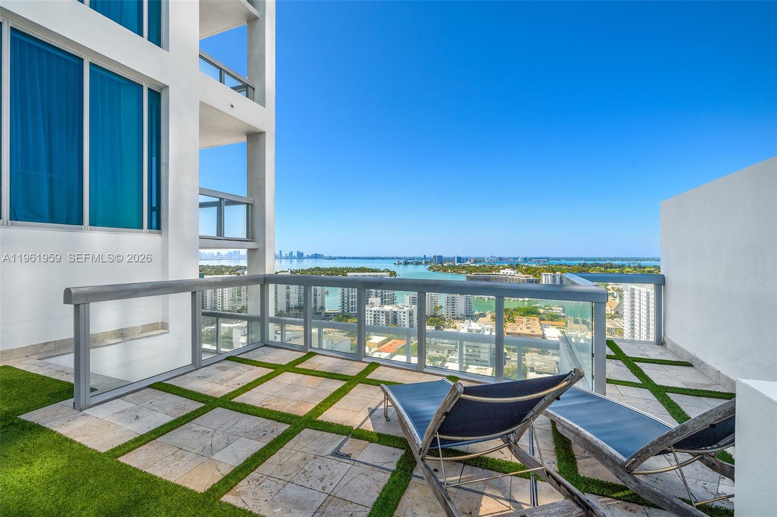 NORTH CARILLON BEACH COND - Residential