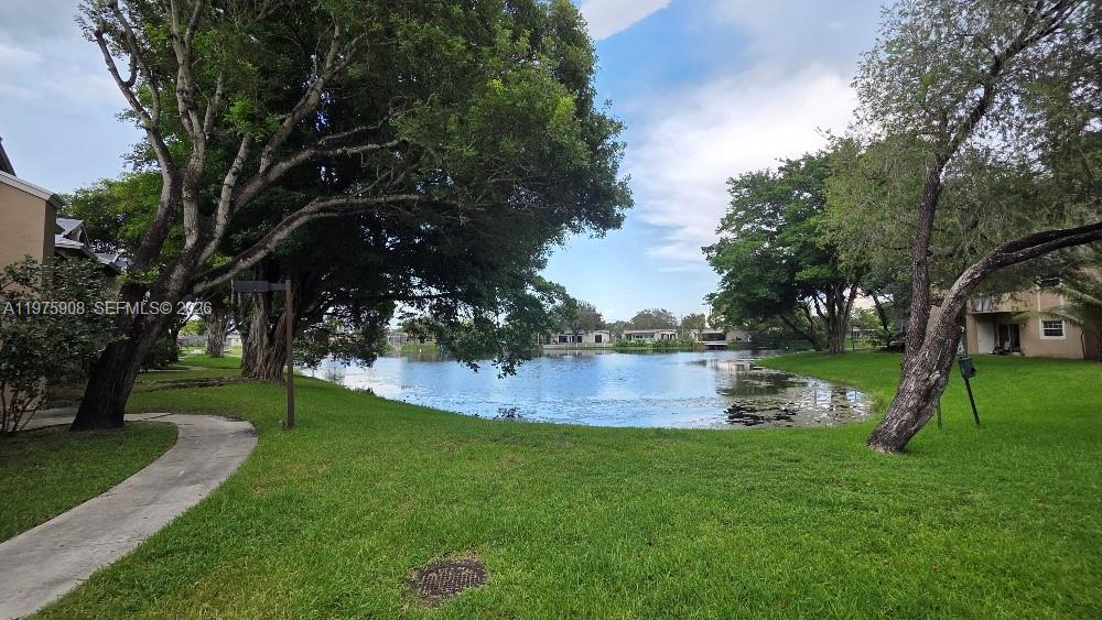 REFLECTIONS AT PEMBROKE P - Residential Lease