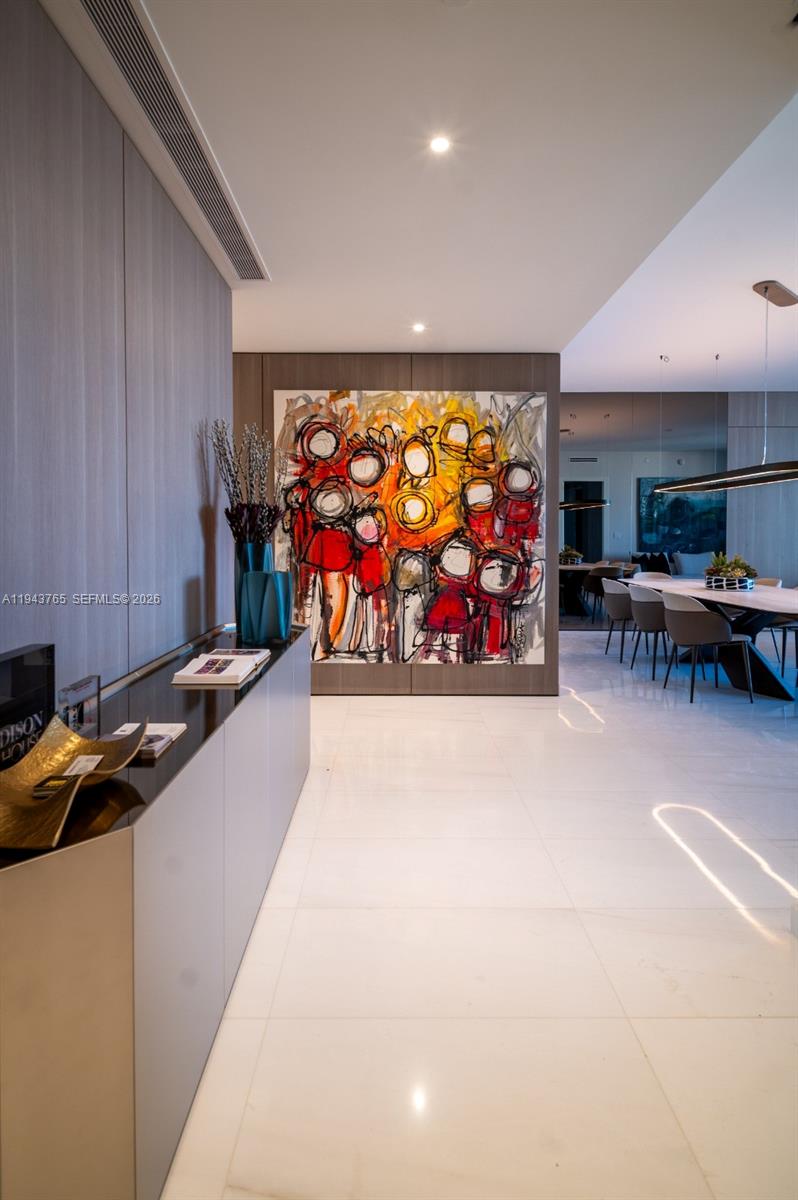 ASTON MARTIN RESIDENCES - Residential