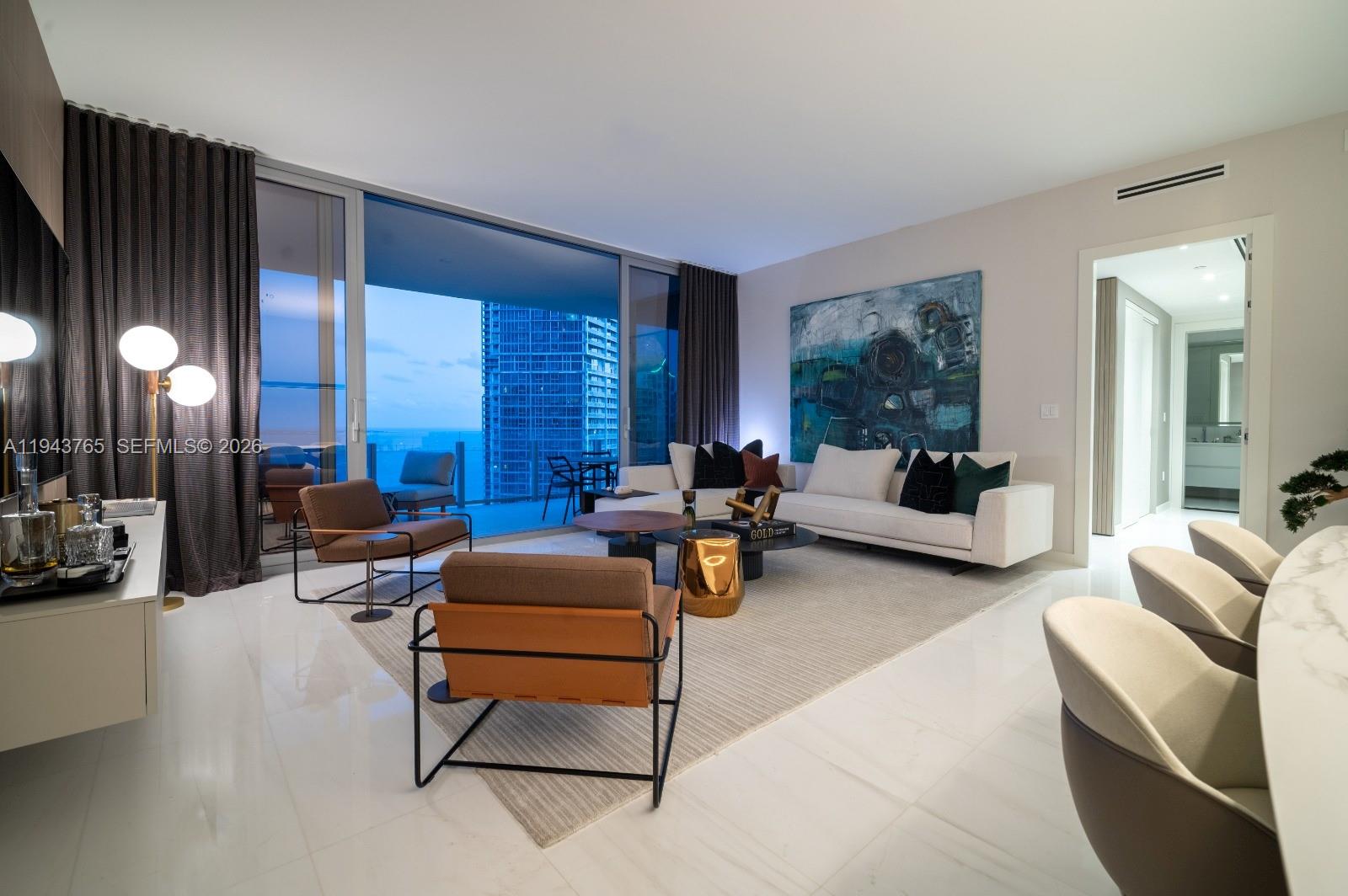 ASTON MARTIN RESIDENCES - Residential