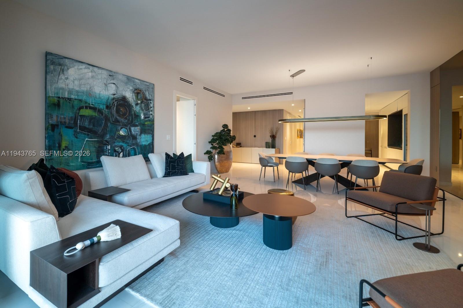 ASTON MARTIN RESIDENCES - Residential