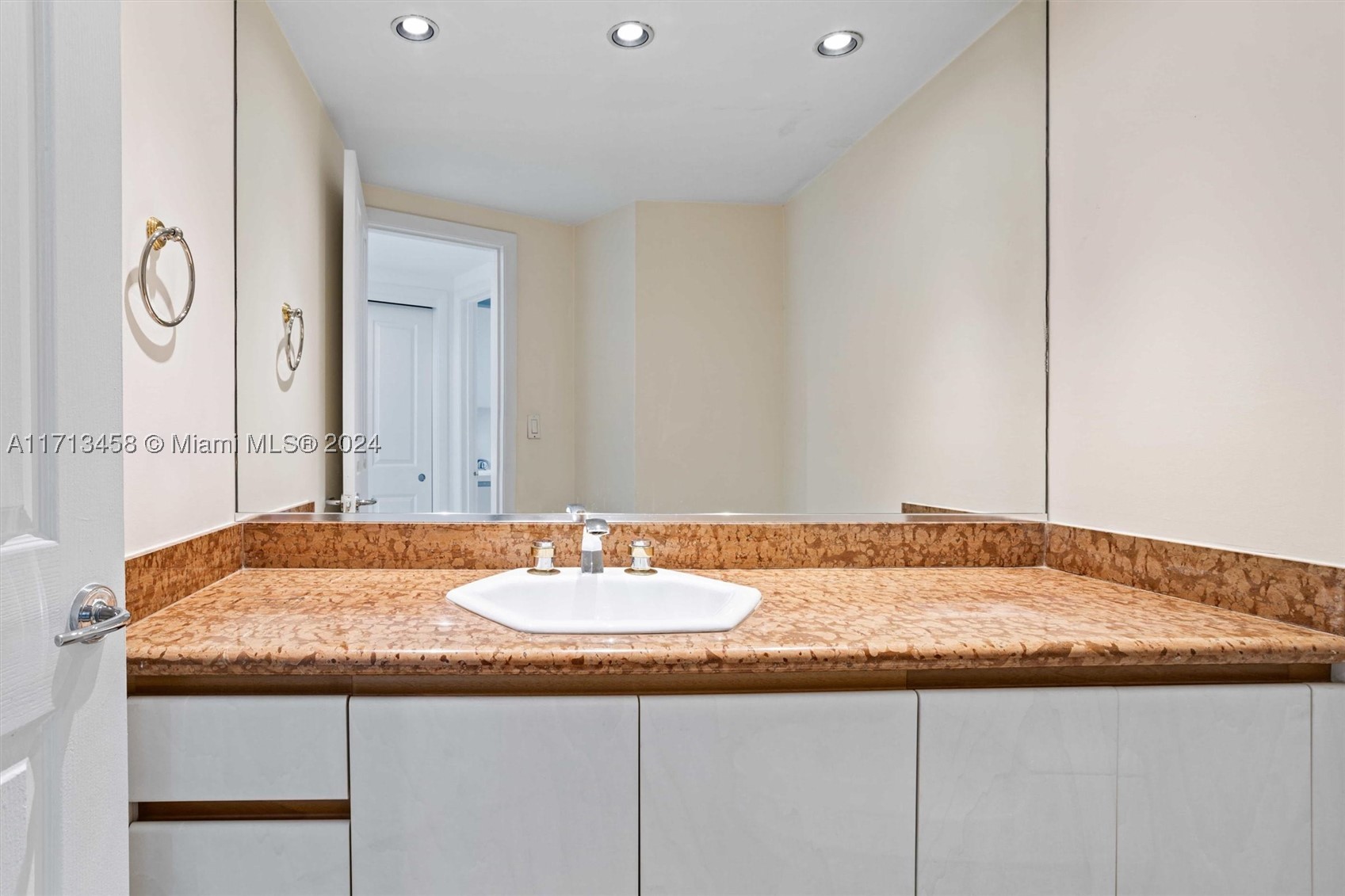 BRISTOL TOWER CONDO - Residential