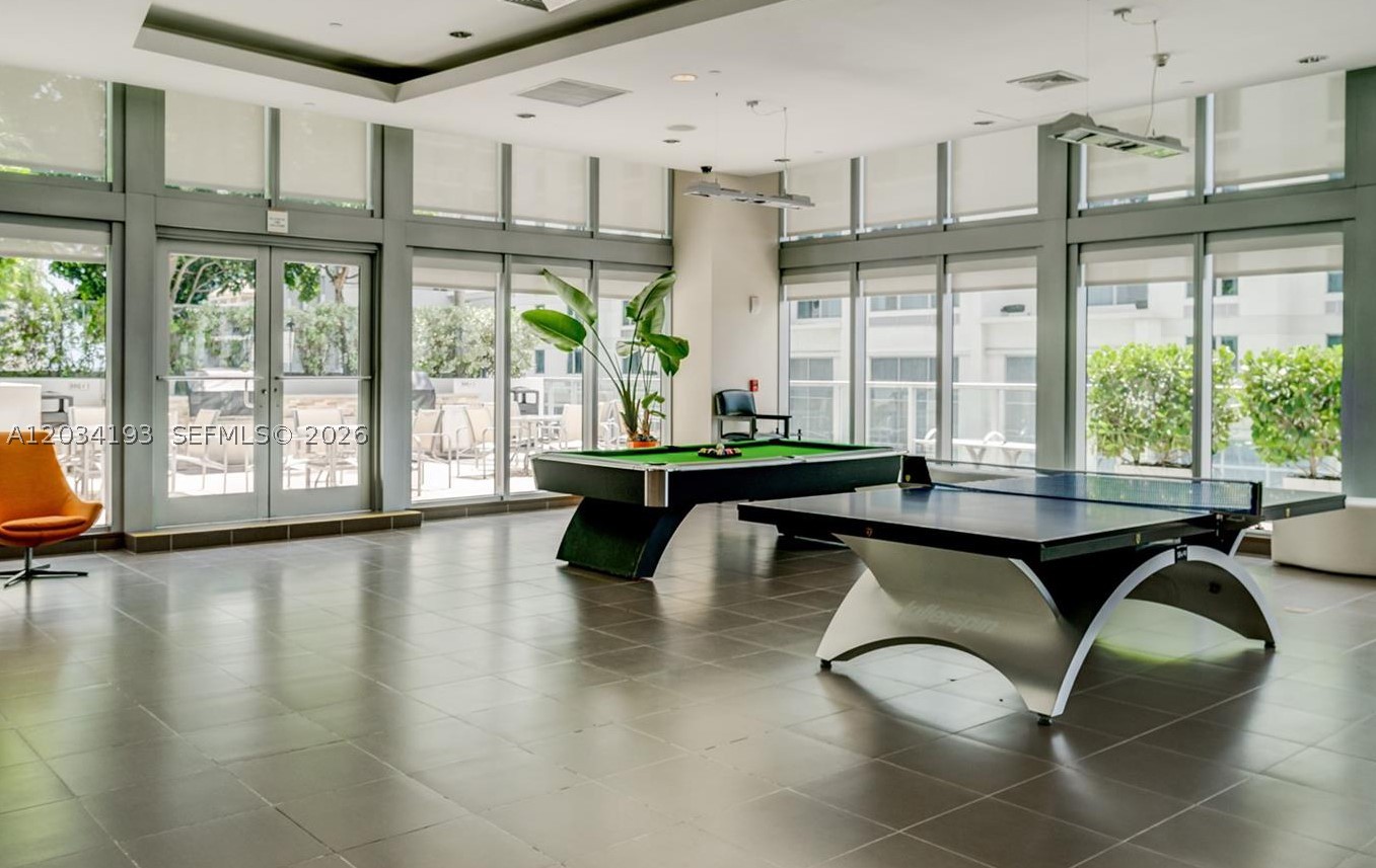 THE AXIS ON BRICKELL COND - Residential Lease