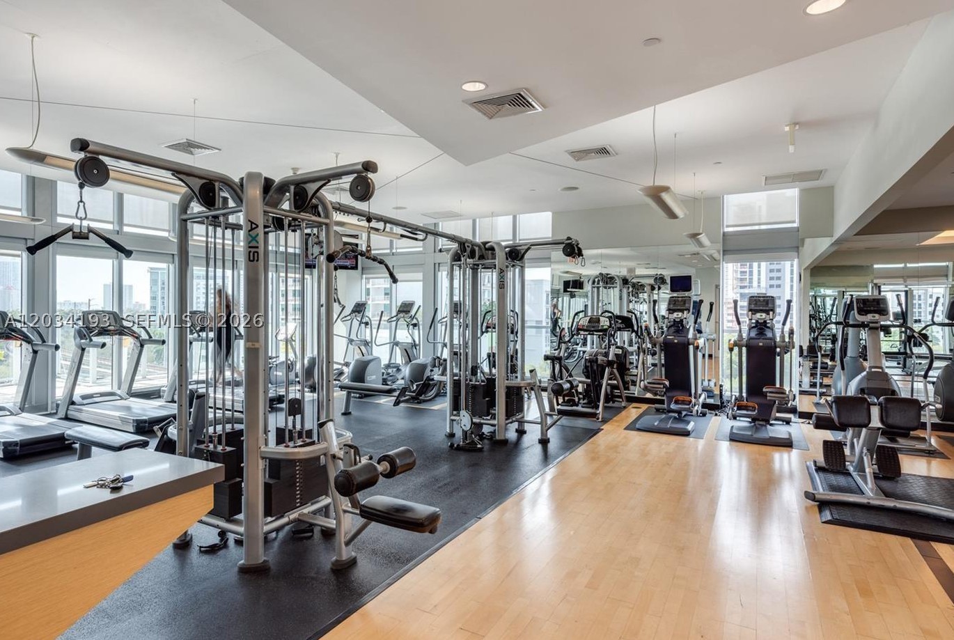 THE AXIS ON BRICKELL COND - Residential Lease