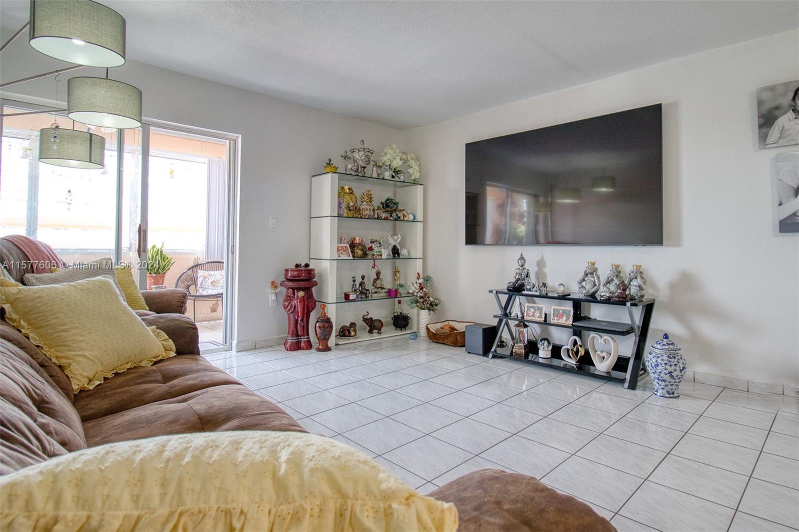PALM-EAST GARDENS CONDO - Residential