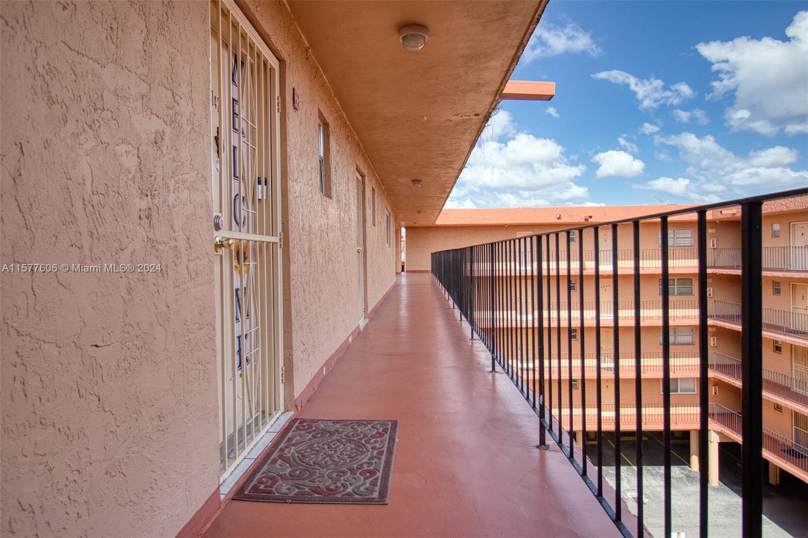 PALM-EAST GARDENS CONDO - Residential