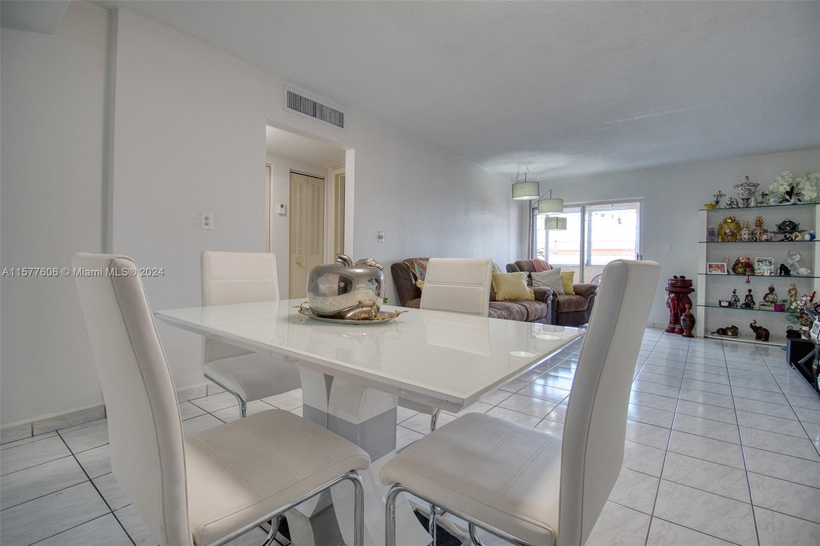 PALM-EAST GARDENS CONDO - Residential