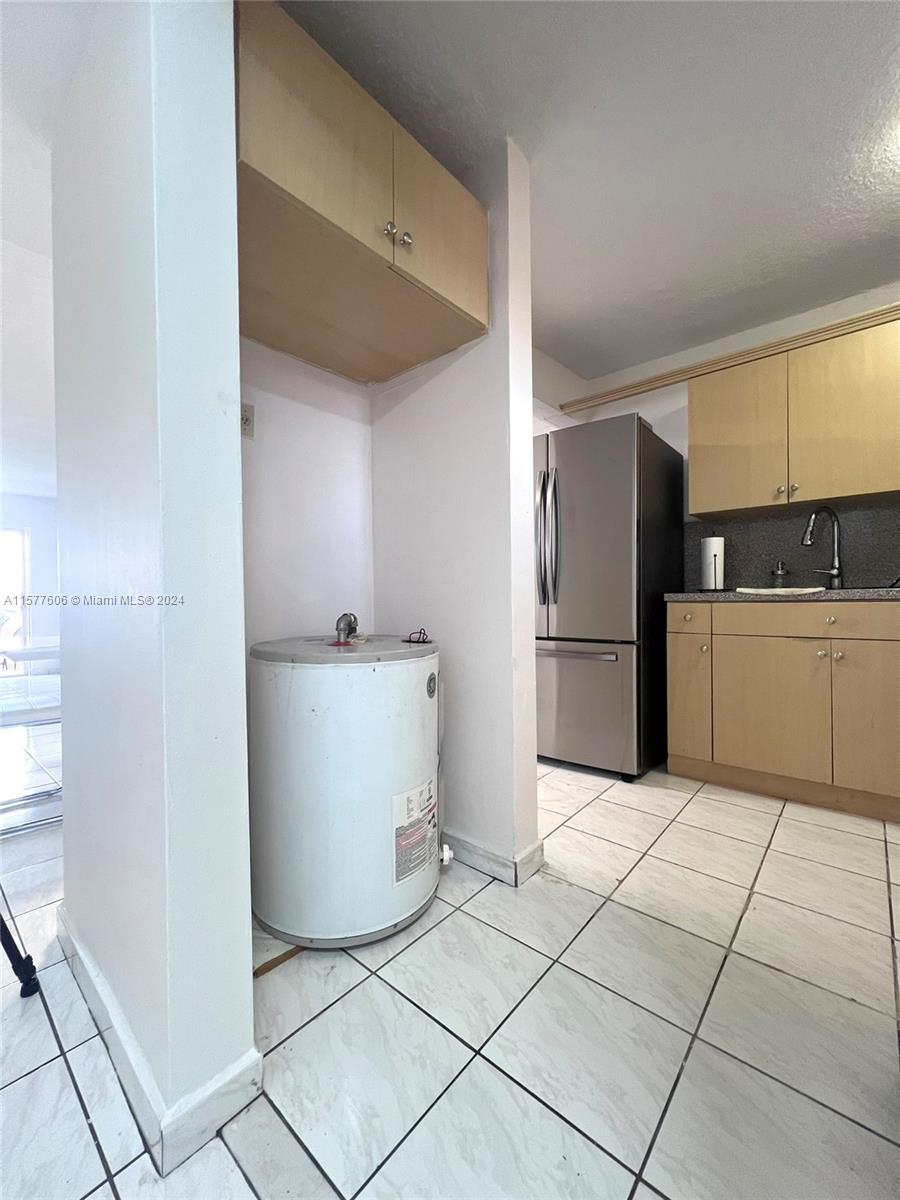 PALM-EAST GARDENS CONDO - Residential
