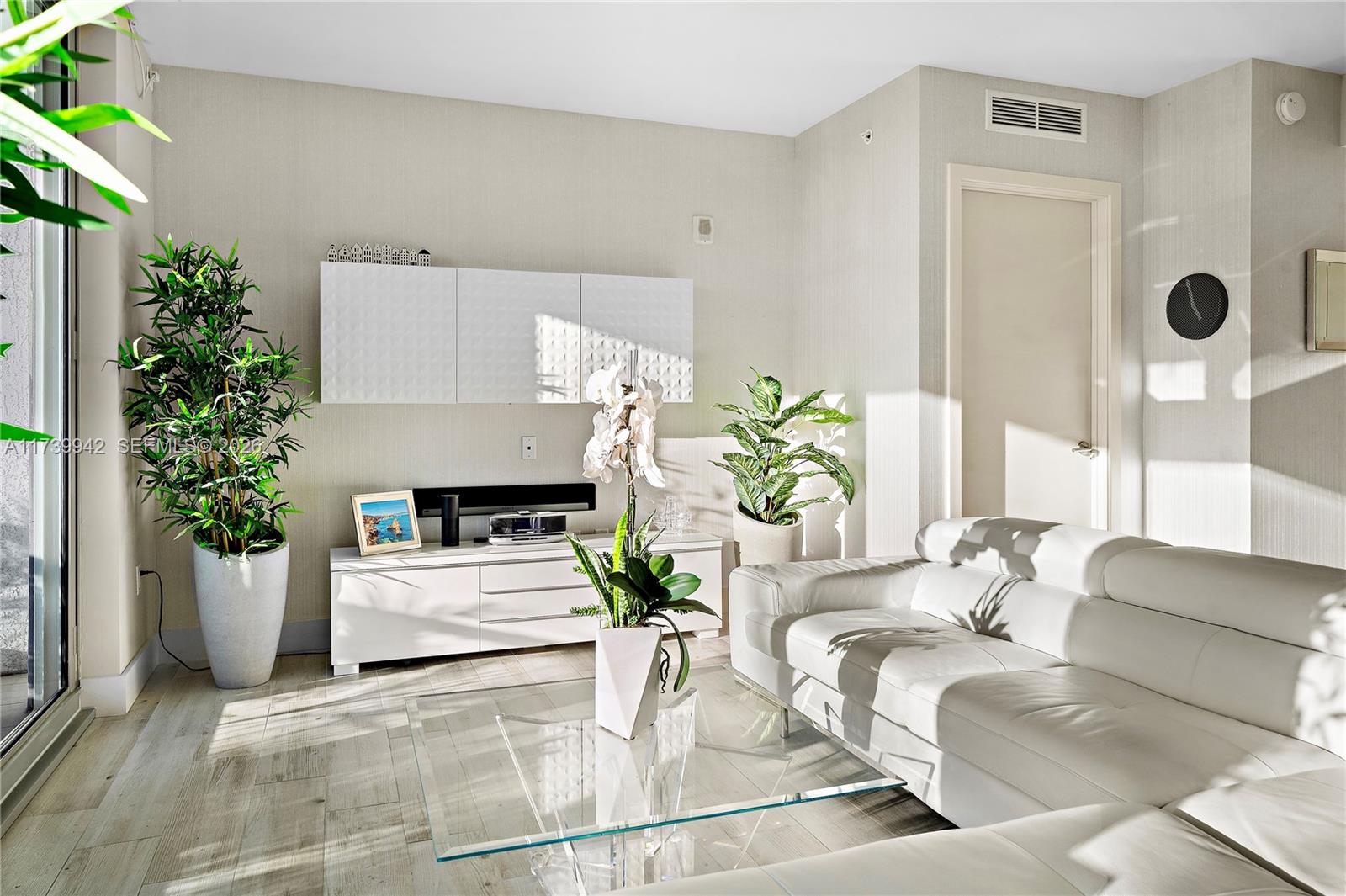 RIVA - Residential