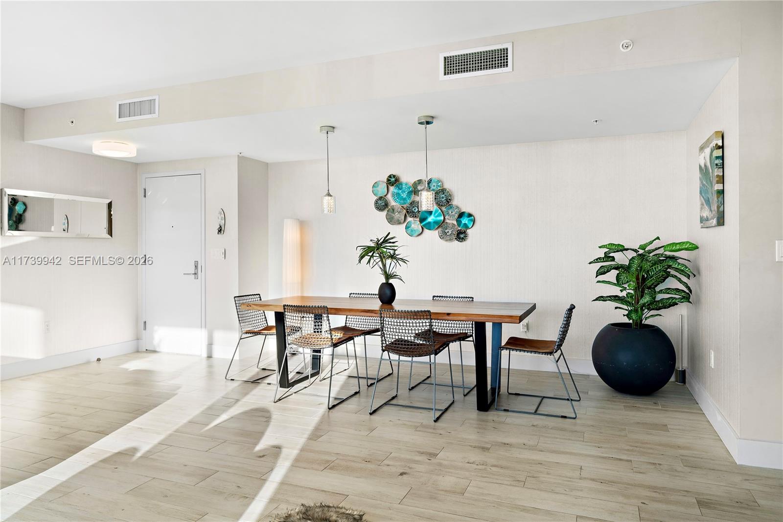 RIVA - Residential