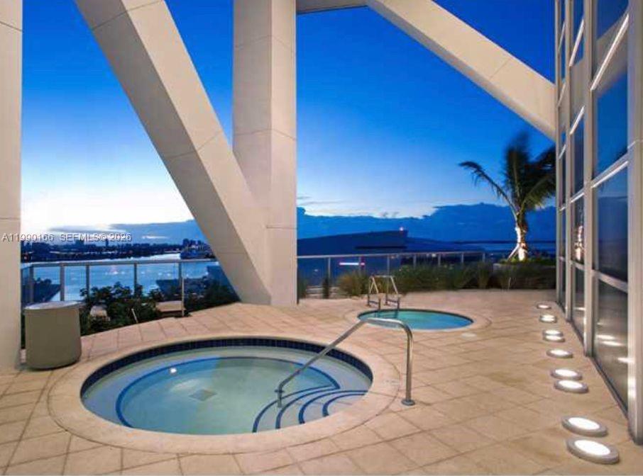 MARINABLUE CONDO - Residential