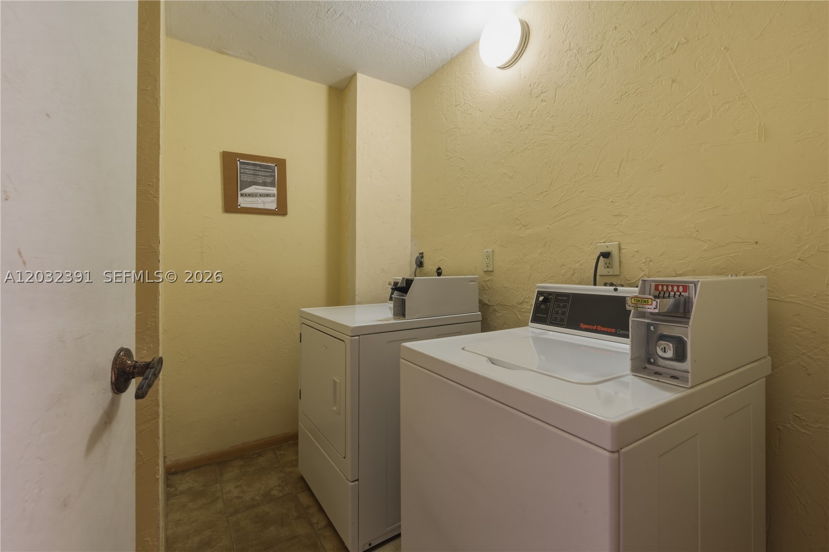 EAST SHORE CONDO - Residential