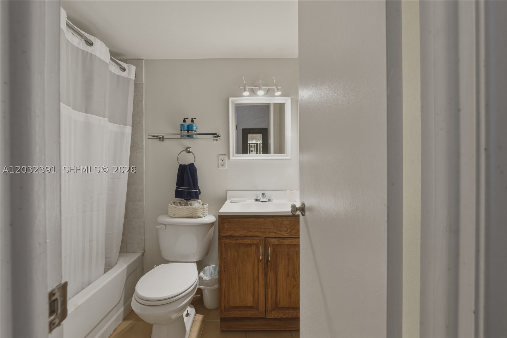 EAST SHORE CONDO - Residential