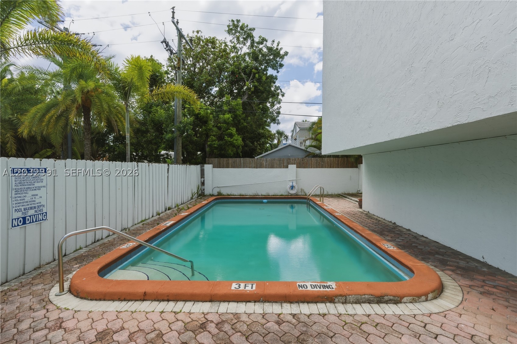 EAST SHORE CONDO - Residential