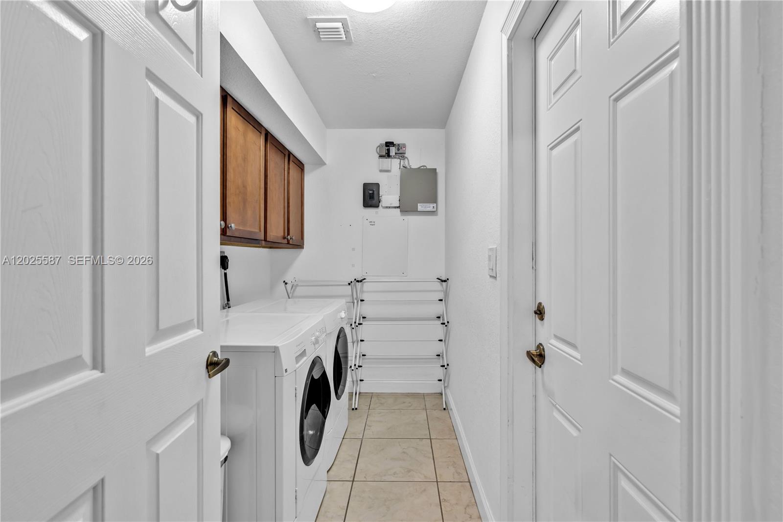 CUTLER CAY - Residential