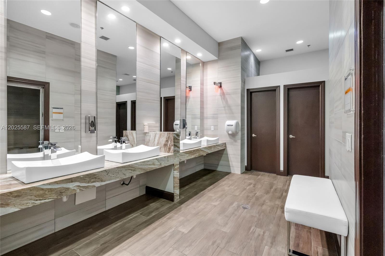 CUTLER CAY - Residential
