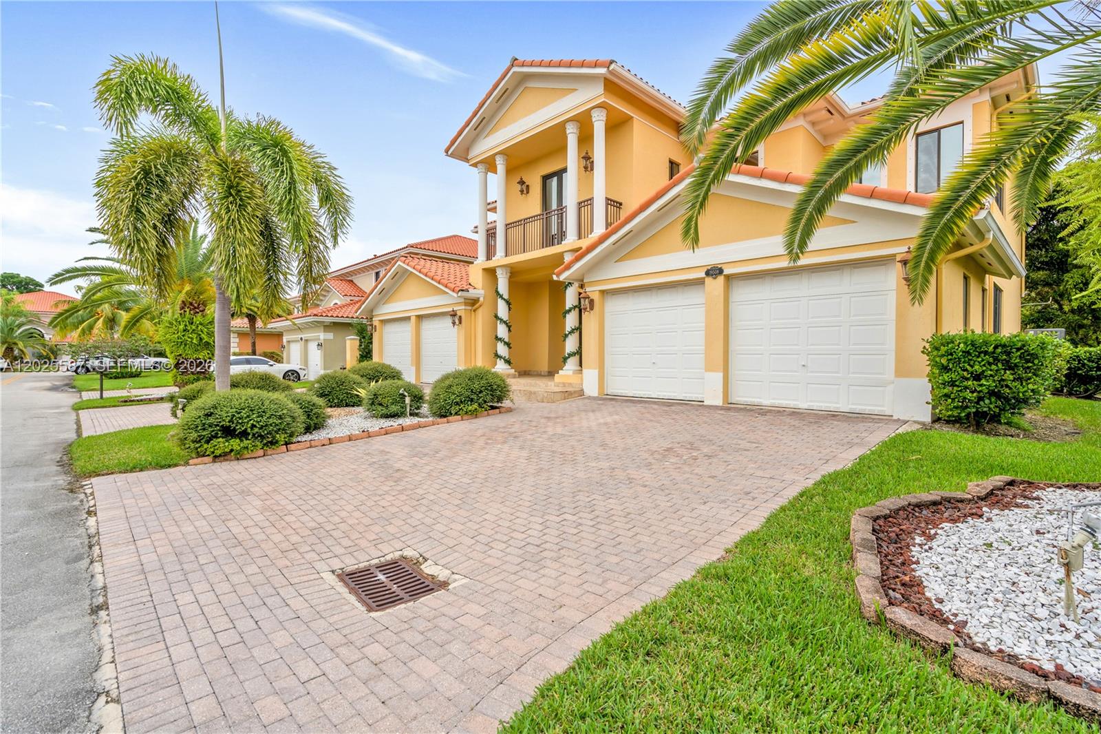 CUTLER CAY - Residential