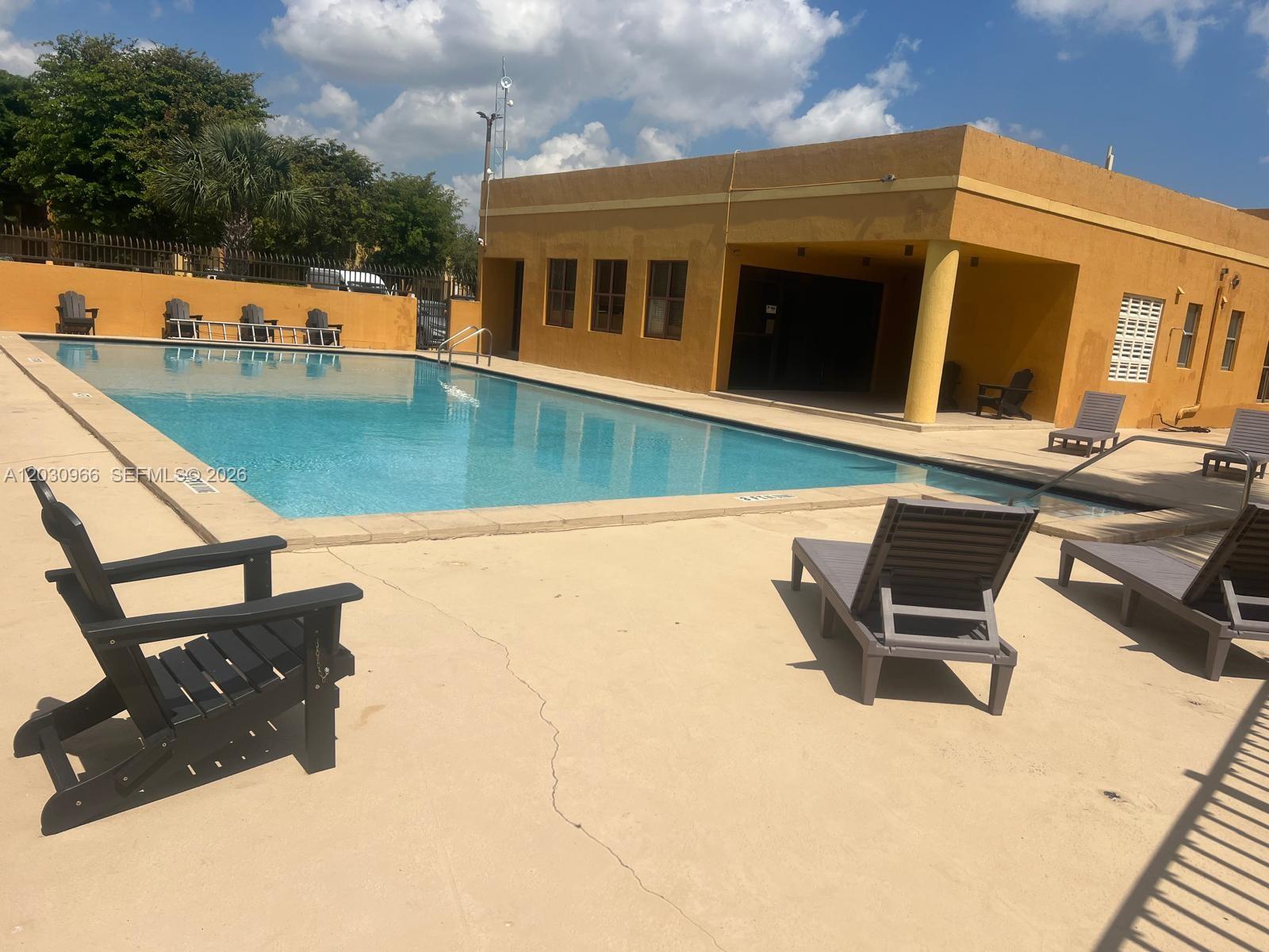 SOLEIL LAKE CONDO - Residential Lease