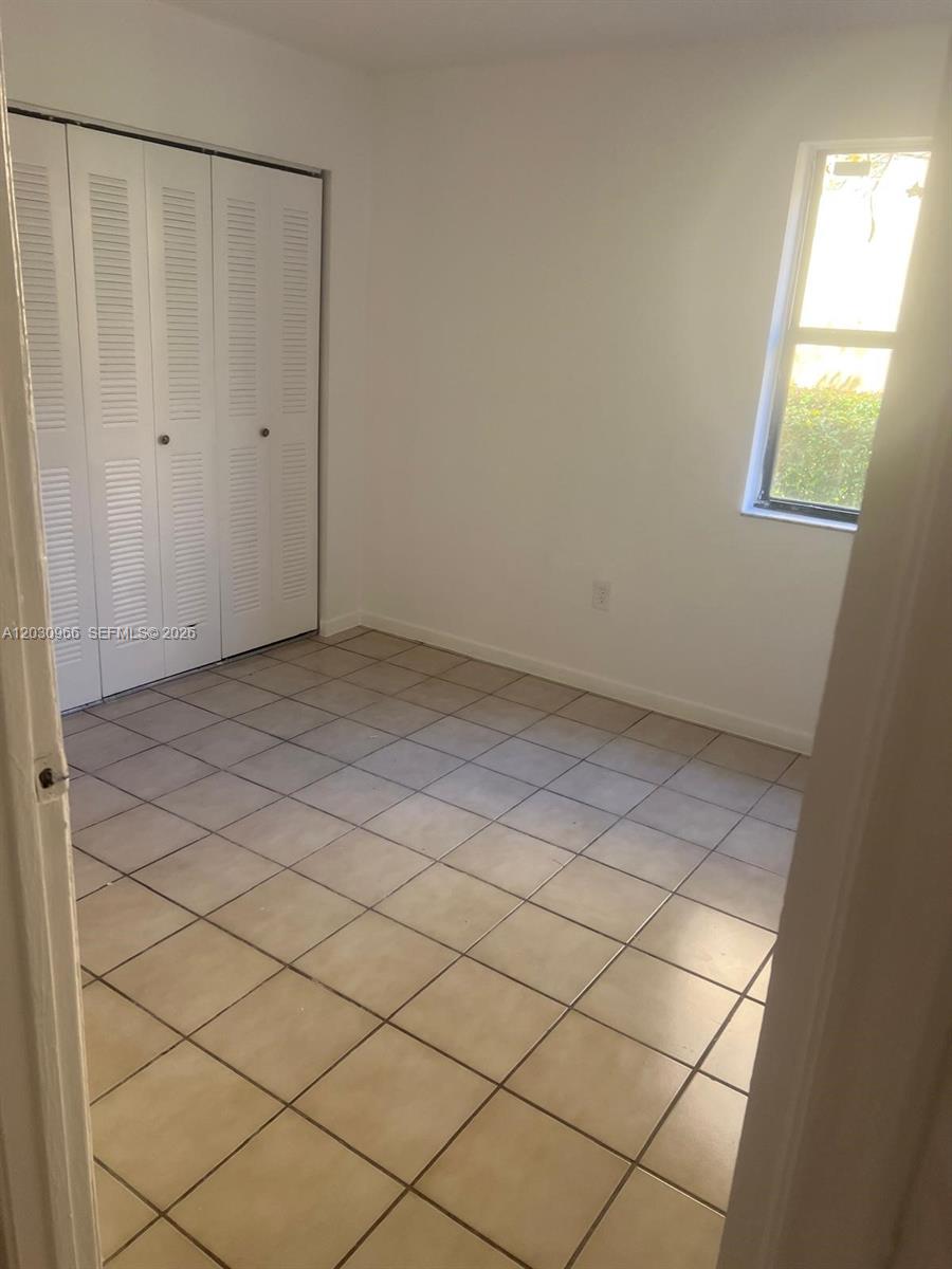 SOLEIL LAKE CONDO - Residential Lease