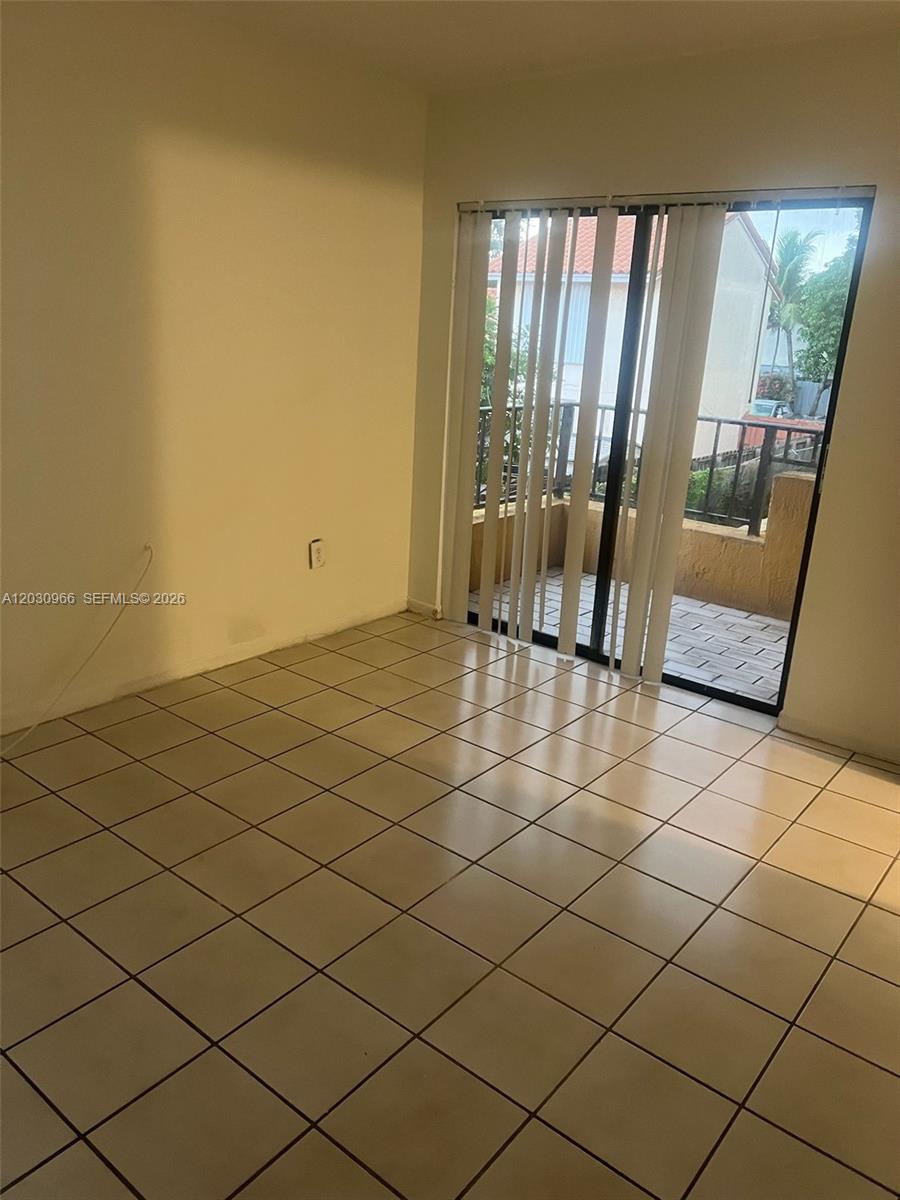 SOLEIL LAKE CONDO - Residential Lease