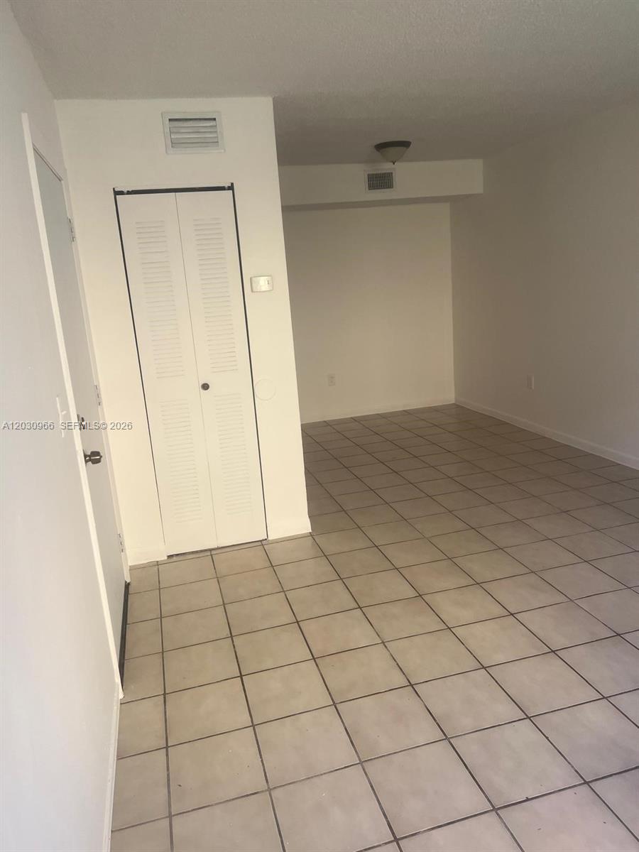SOLEIL LAKE CONDO - Residential Lease