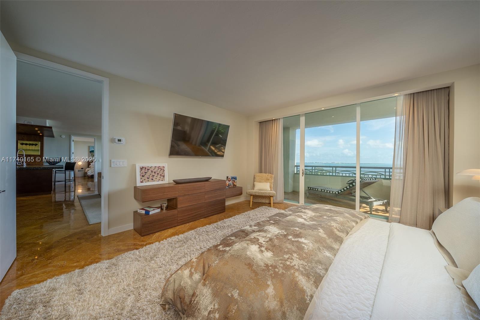 THE TOWER RESIDENCES COND - Residential Lease