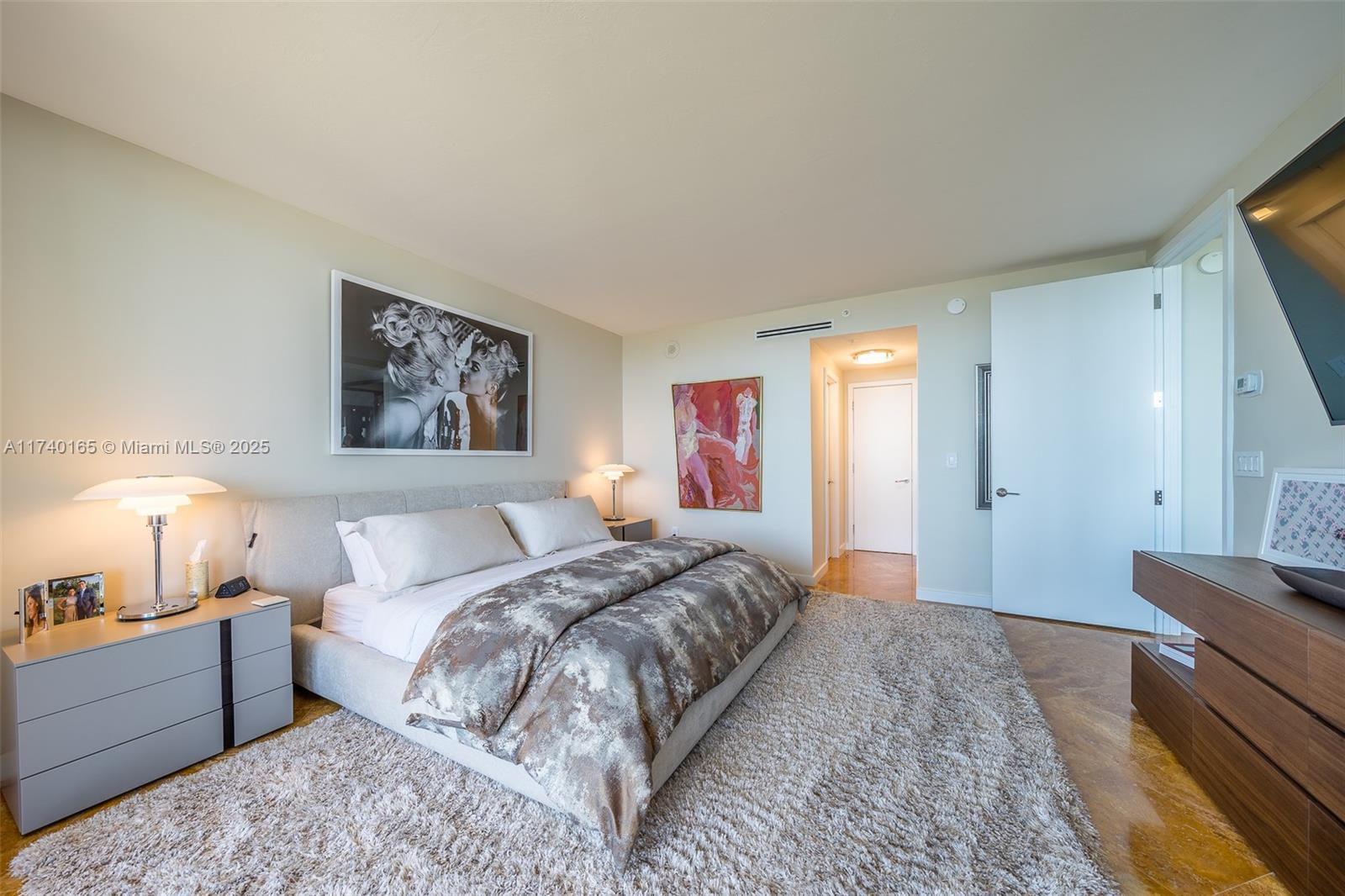 THE TOWER RESIDENCES COND - Residential Lease