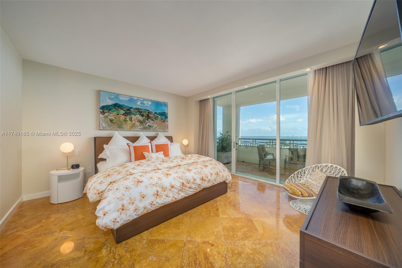 THE TOWER RESIDENCES COND - Residential Lease