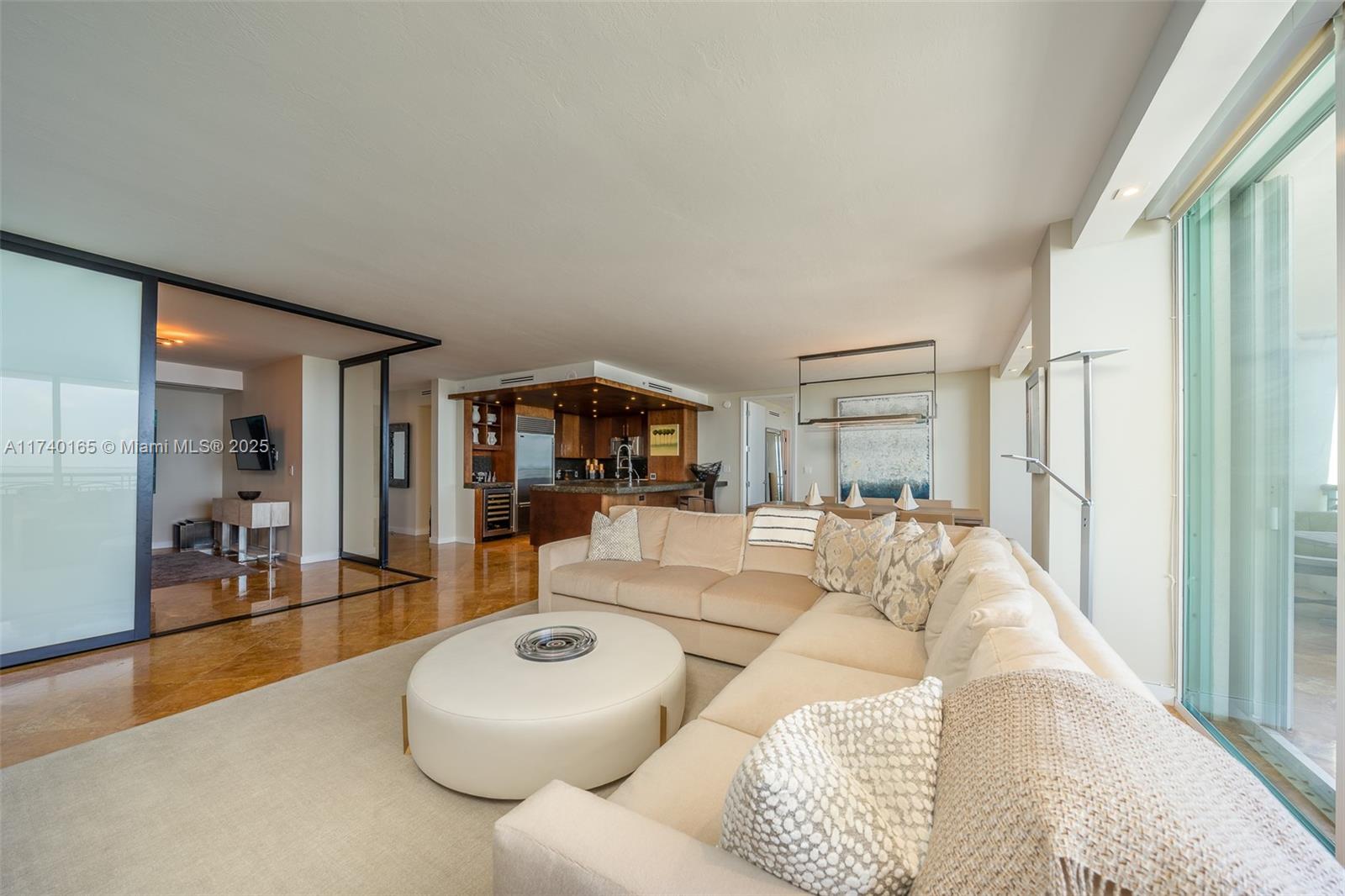 THE TOWER RESIDENCES COND - Residential Lease