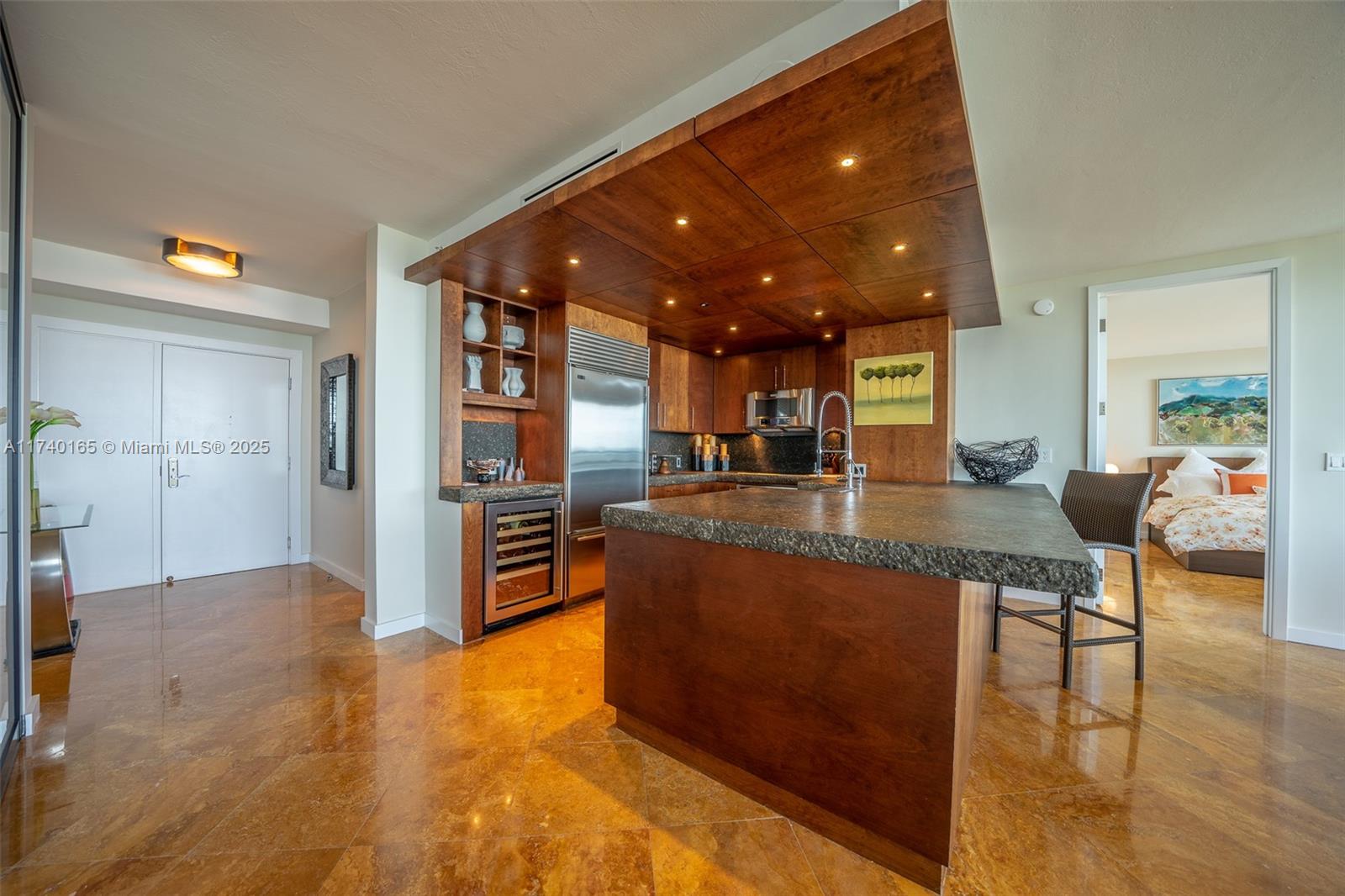 THE TOWER RESIDENCES COND - Residential Lease