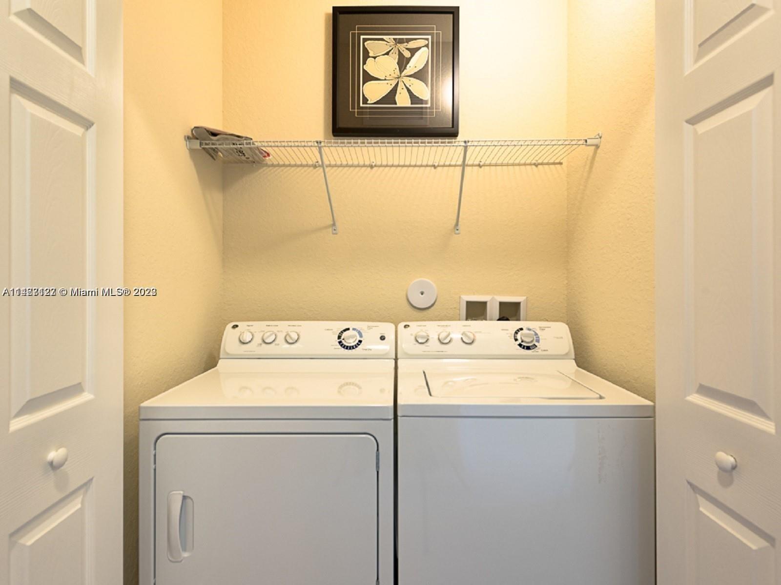 SILVER PALM WEST - Residential Lease