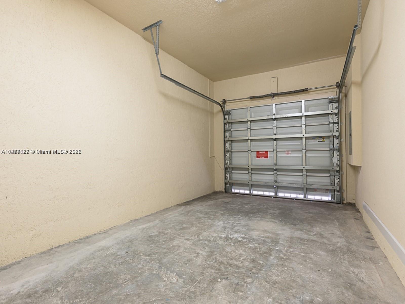 SILVER PALM WEST - Residential Lease