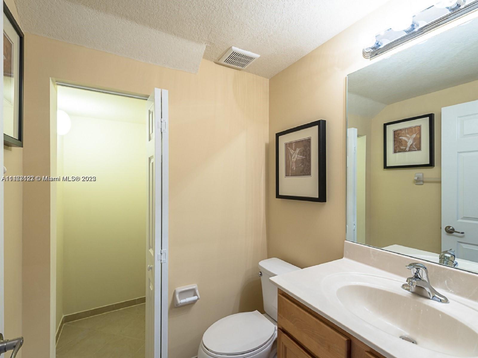 SILVER PALM WEST - Residential Lease
