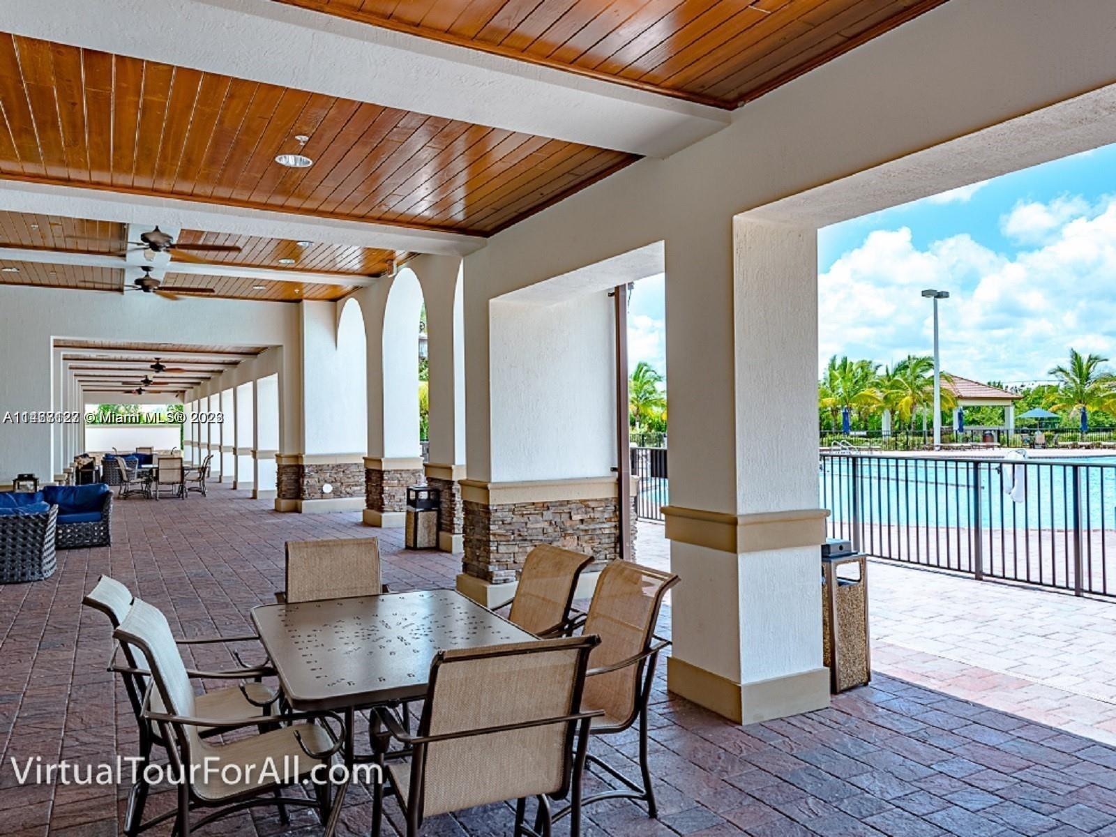 SILVER PALM WEST - Residential Lease