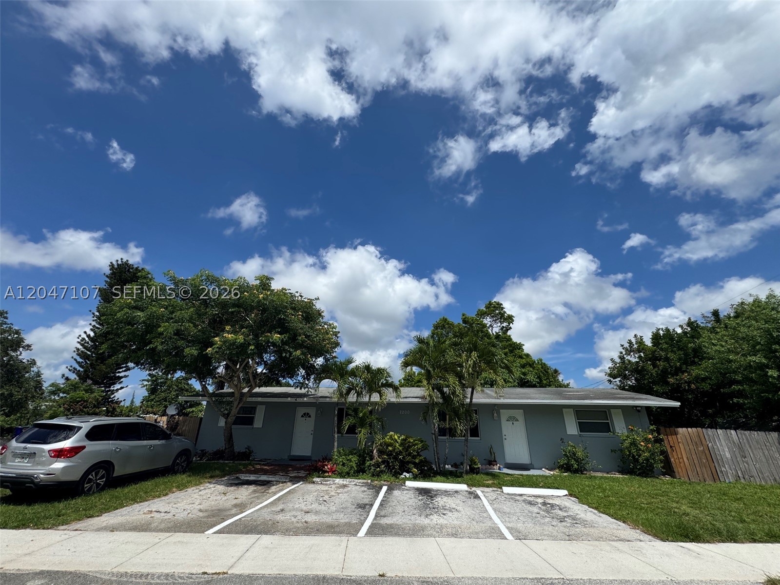 FLORAL HEIGHTS - Residential Income