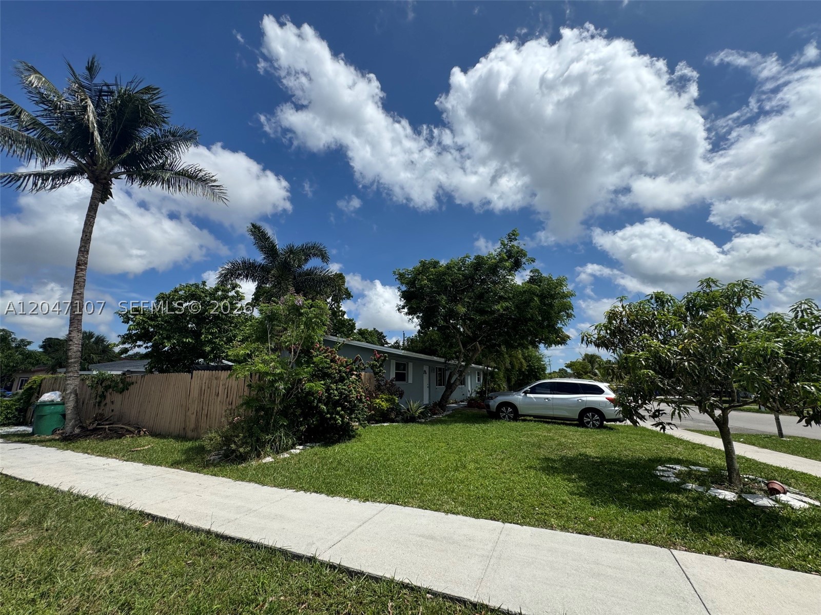 FLORAL HEIGHTS - Residential Income
