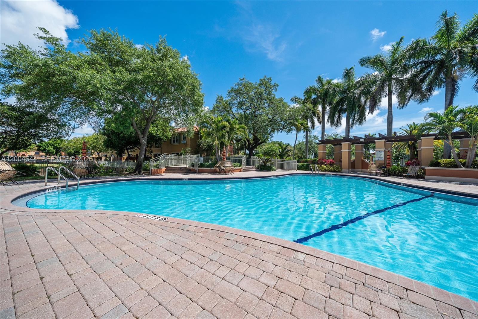 VILLAS AT HARBOR ISLES CO - Residential