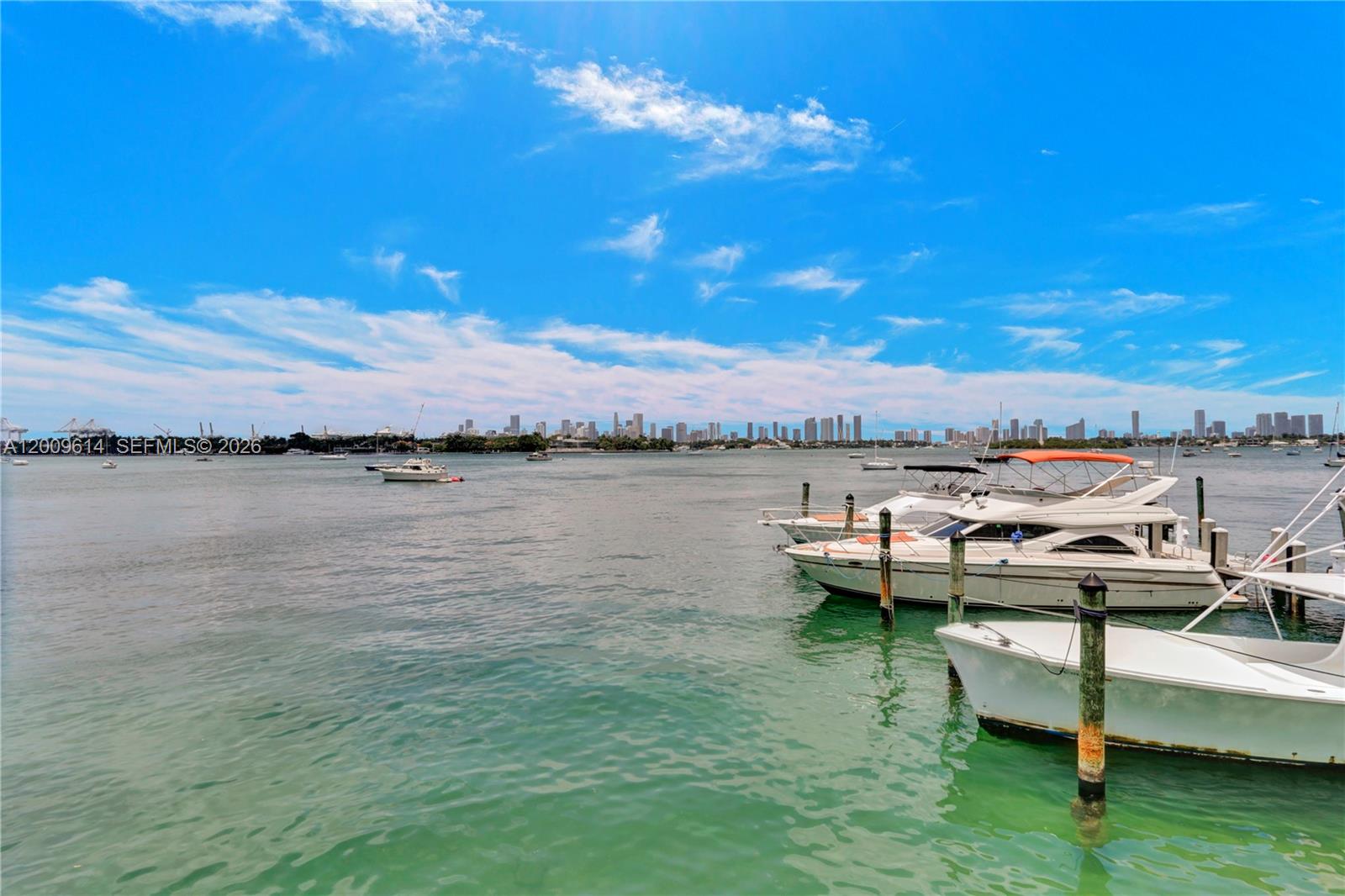 MIRADOR 1200 CONDO - Residential