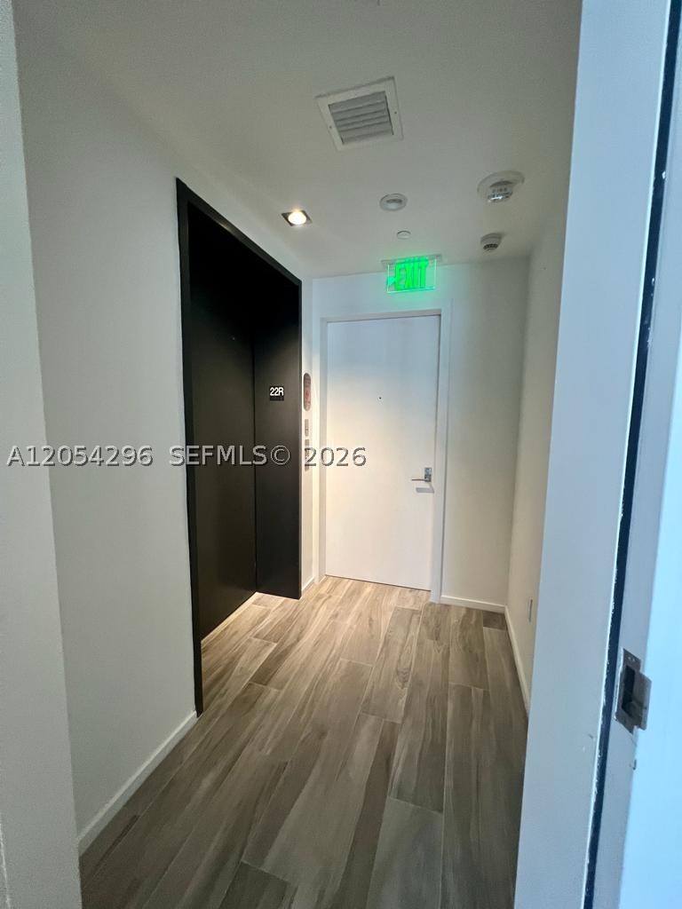 SLS LUX RESIDENCES - Residential Lease