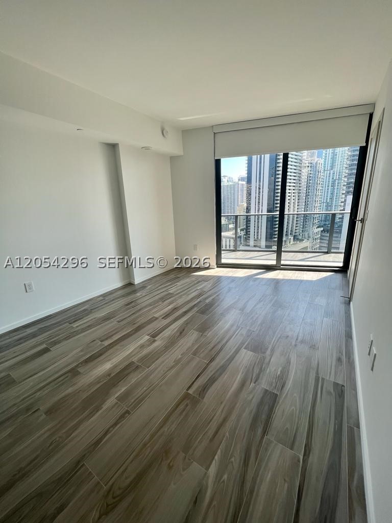 SLS LUX RESIDENCES - Residential Lease