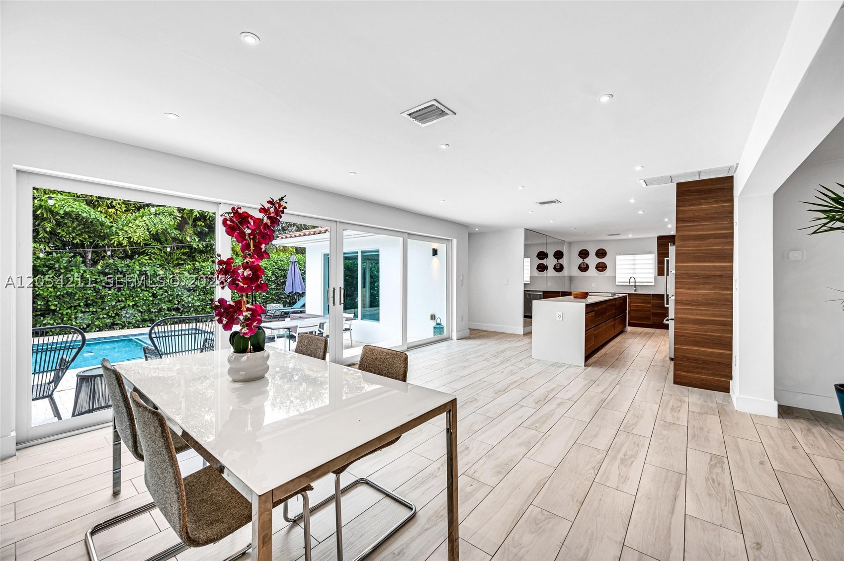 EVENINGSIDE - Residential Lease