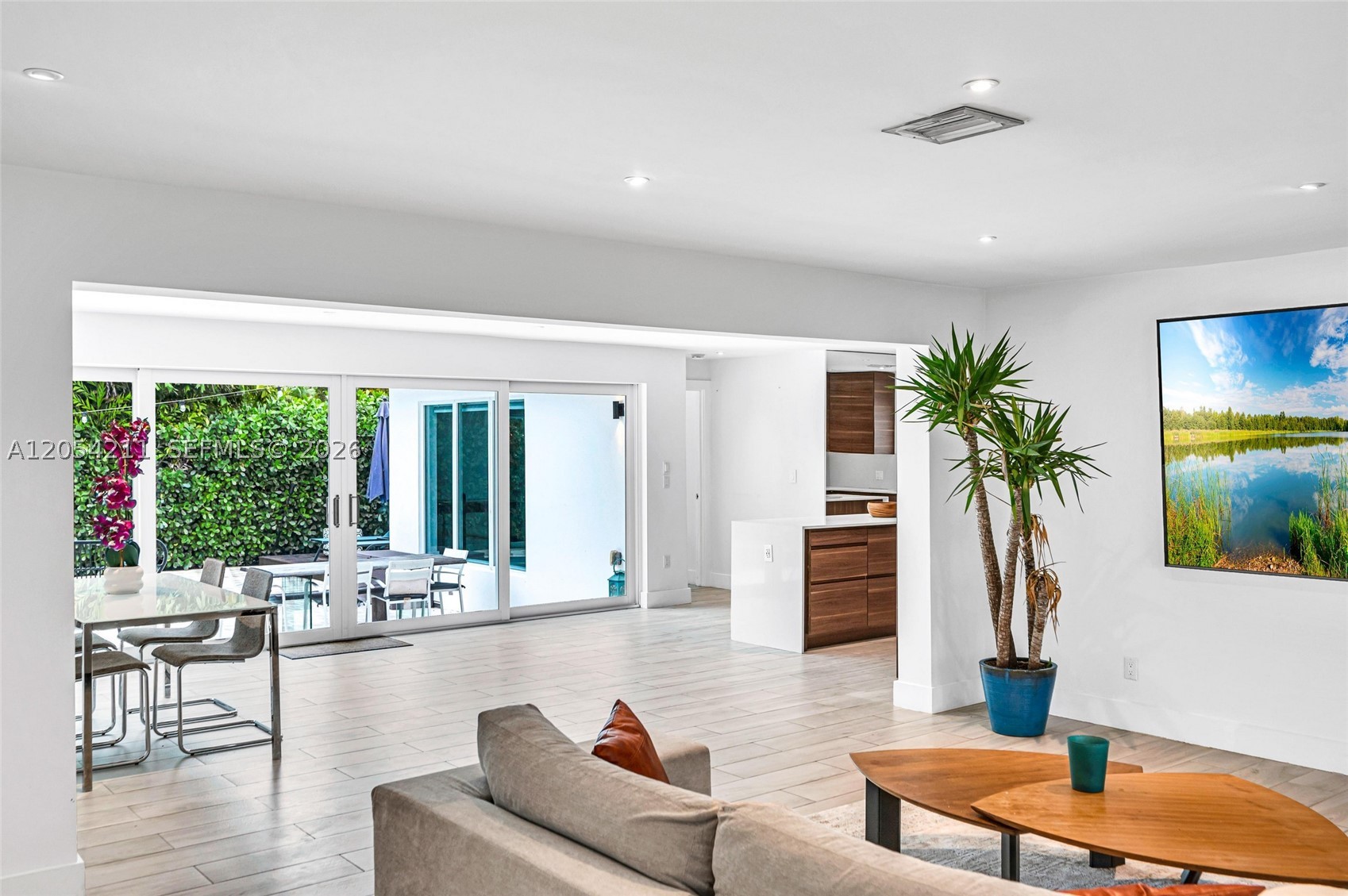 EVENINGSIDE - Residential Lease