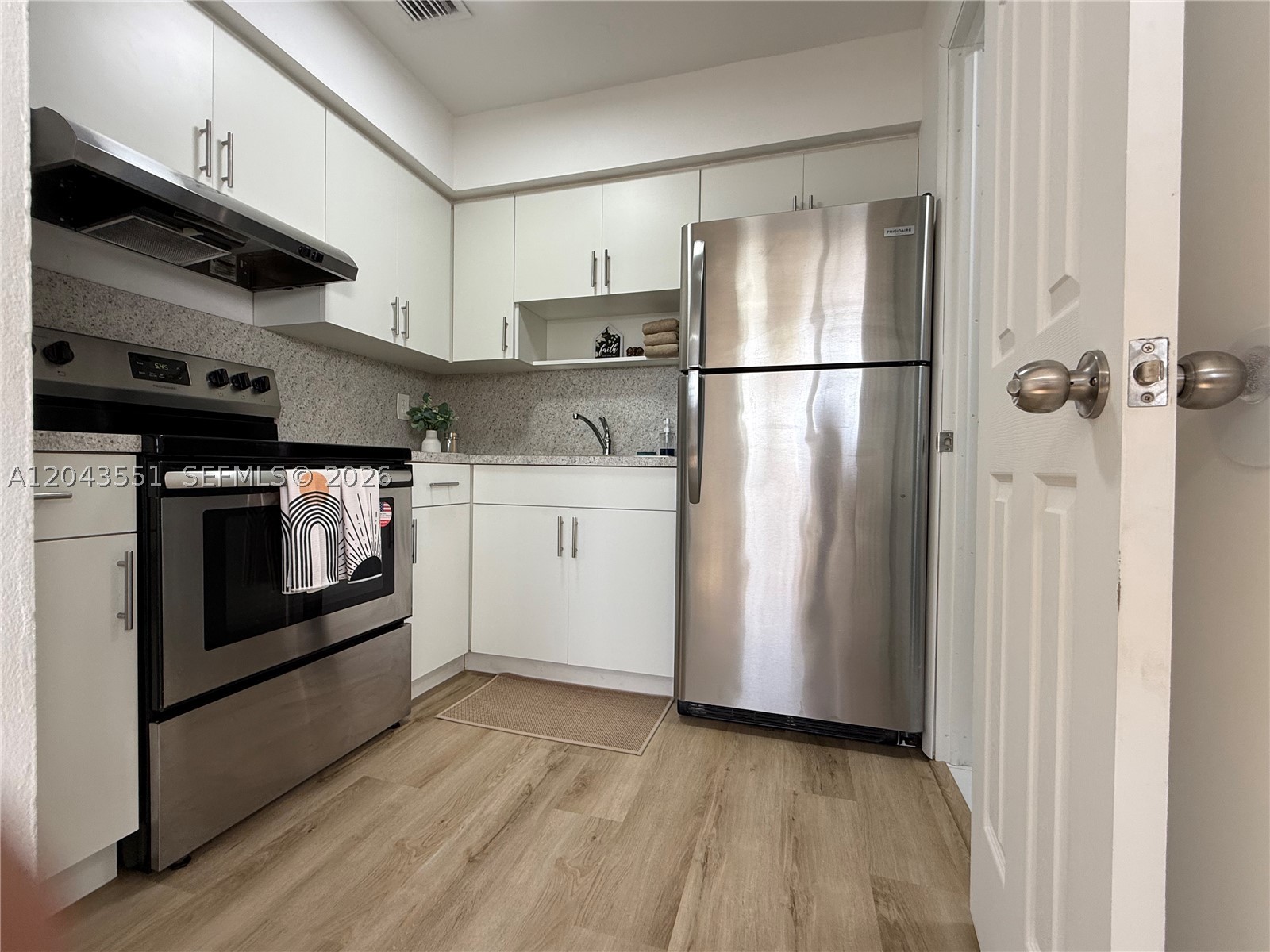 BIRD ROAD HIGHLANDS - Residential Lease