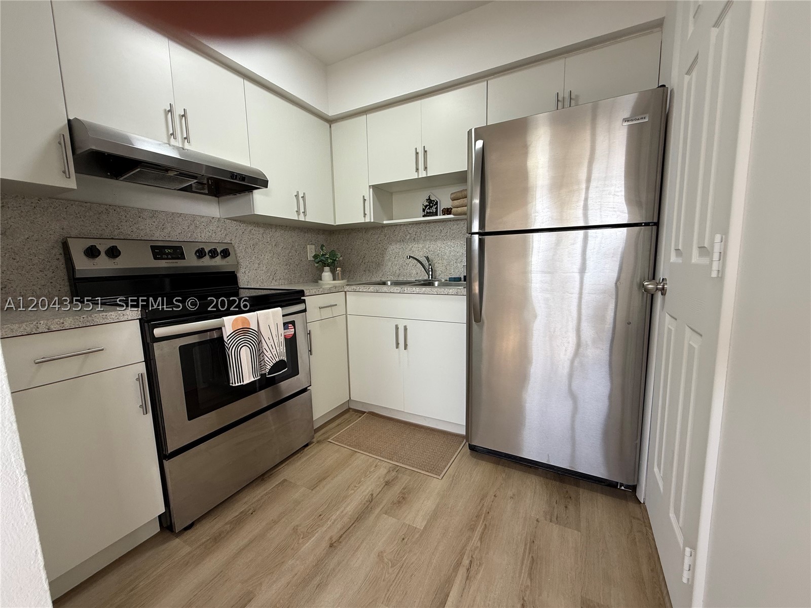 BIRD ROAD HIGHLANDS - Residential Lease