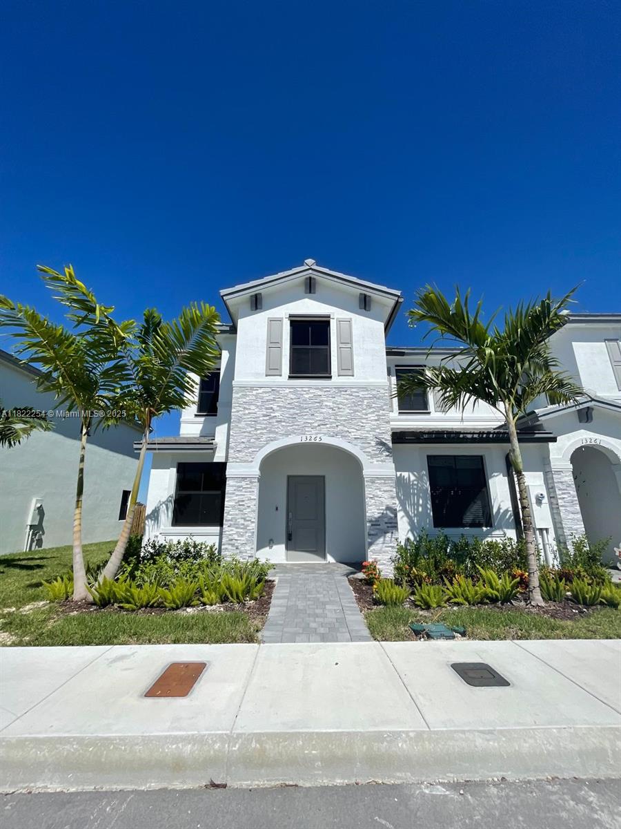 PINE ISLE BY Lennar - Residential Lease