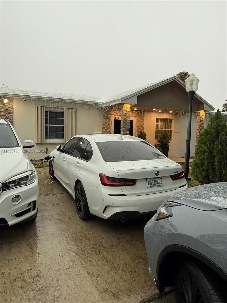 BISCAYNE HIGHLANDS - Residential