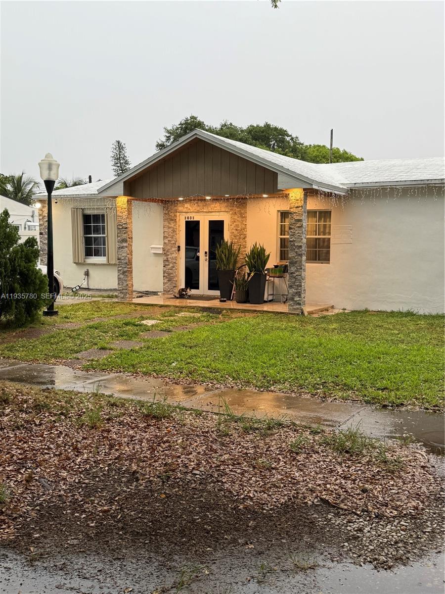 BISCAYNE HIGHLANDS - Residential